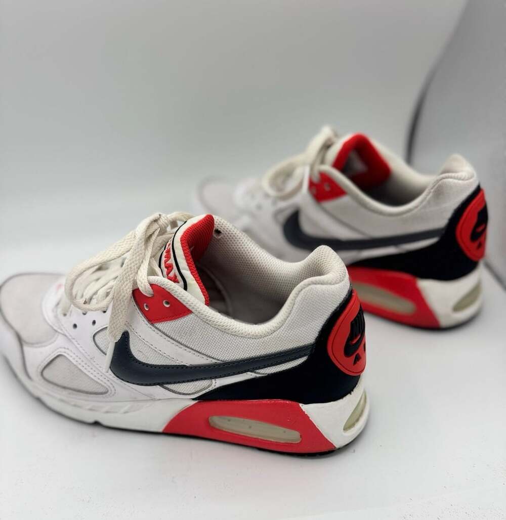 Nike Air Max IVO White Habanero Red Sneakers